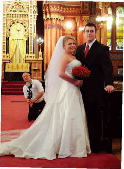 如何用背景光让婚礼照片栩栩如生