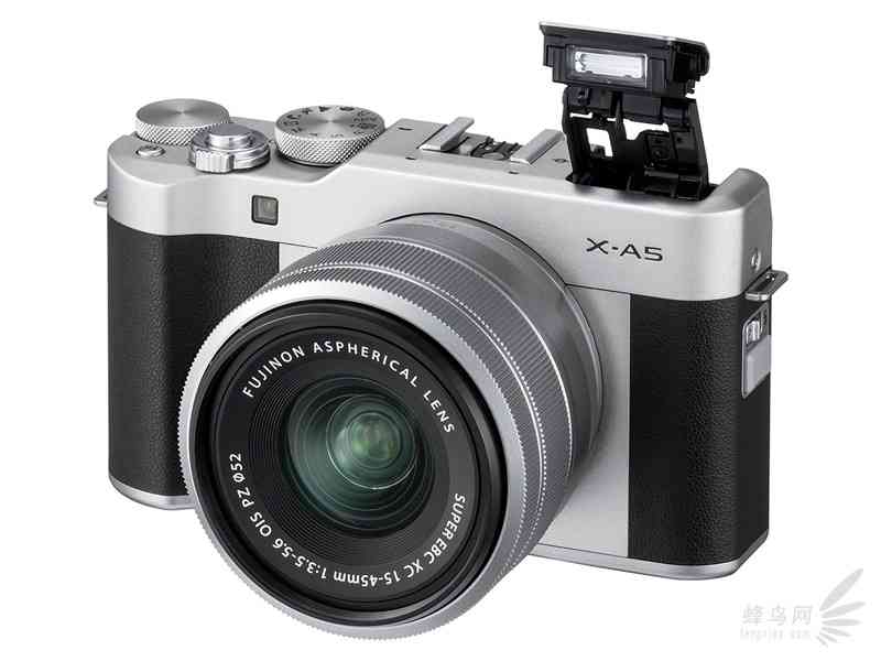 加入相位对焦 富士正式发布新款X-A5相机