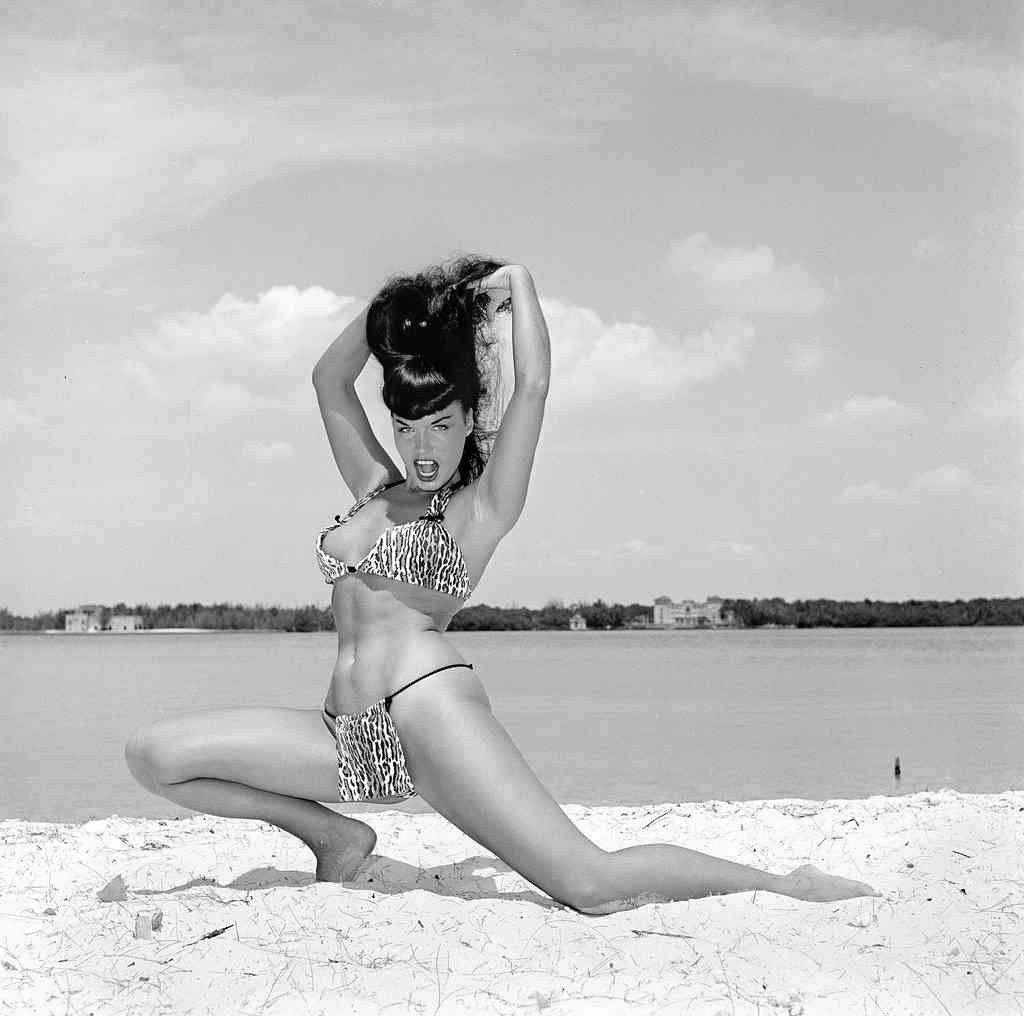 从性感模特到时尚摄影师 50年代超模邦妮·雅格尔