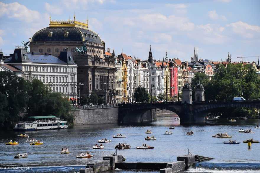 色彩浓郁的欧洲城市 底蕴深厚的布拉格城