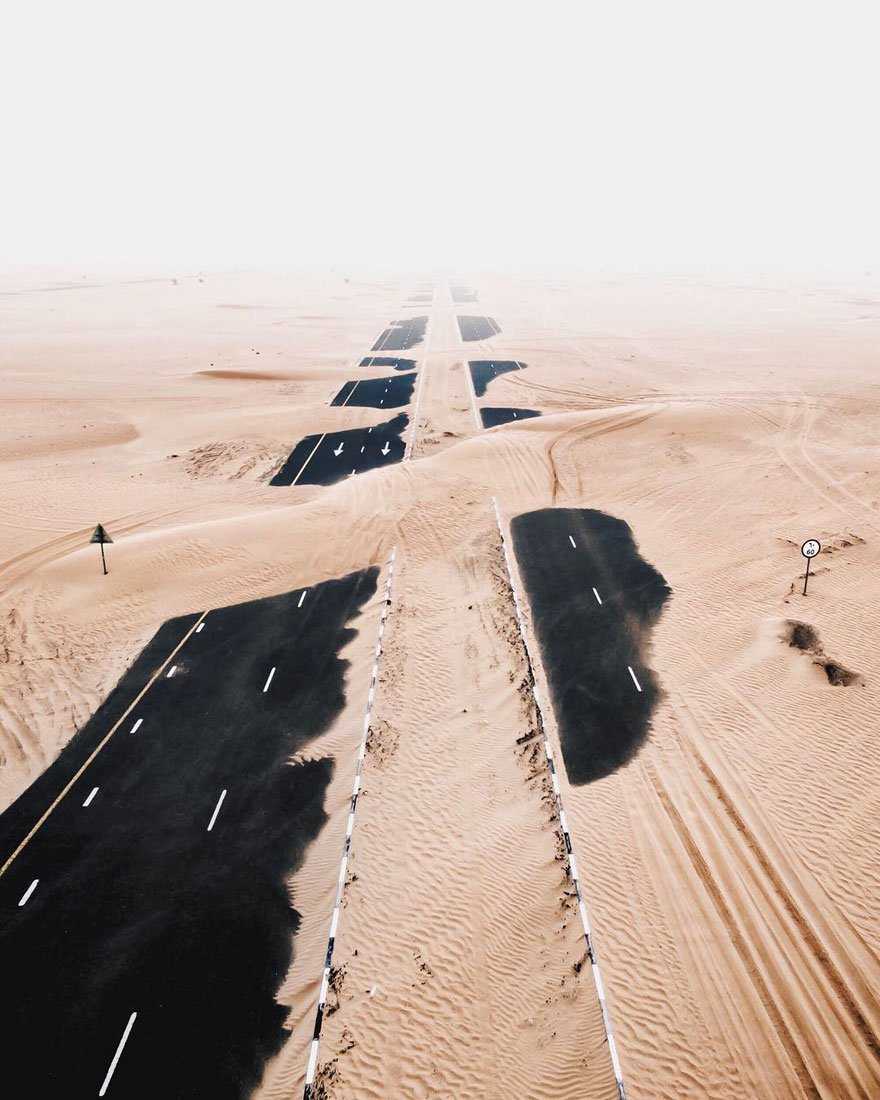 宛若外星都市 被沙漠覆盖的阿联酋都市幻景